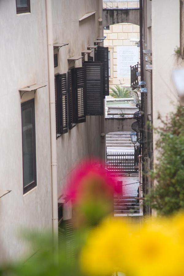 Casa Annuccia Ai Quattro Canti Di Citta Palermo Luaran gambar